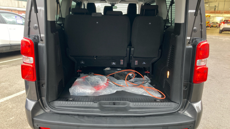 Toyota Proace Verso 100kW Shuttle Long 50kWh 5dr Auto Electric Estate